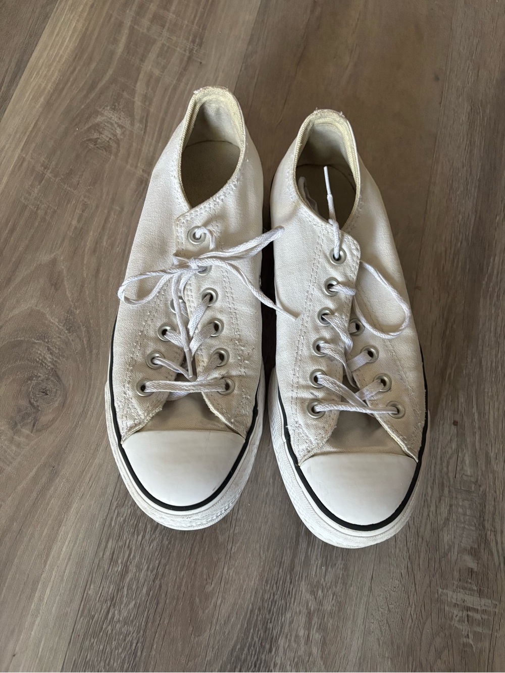 Converse Women's White Low-Top Canvas Sneakers
